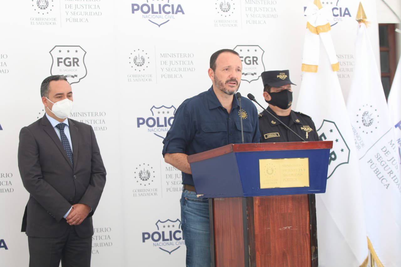 Ministro de Seguridad destaca operatividad policial contra el crimen y atención a denuncias ciudadanas