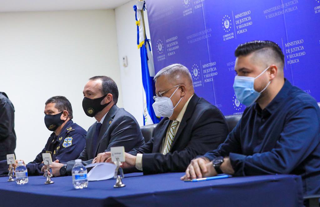 Ministerio de Seguridad y Universidad de El Salvador firman carta de entendimiento