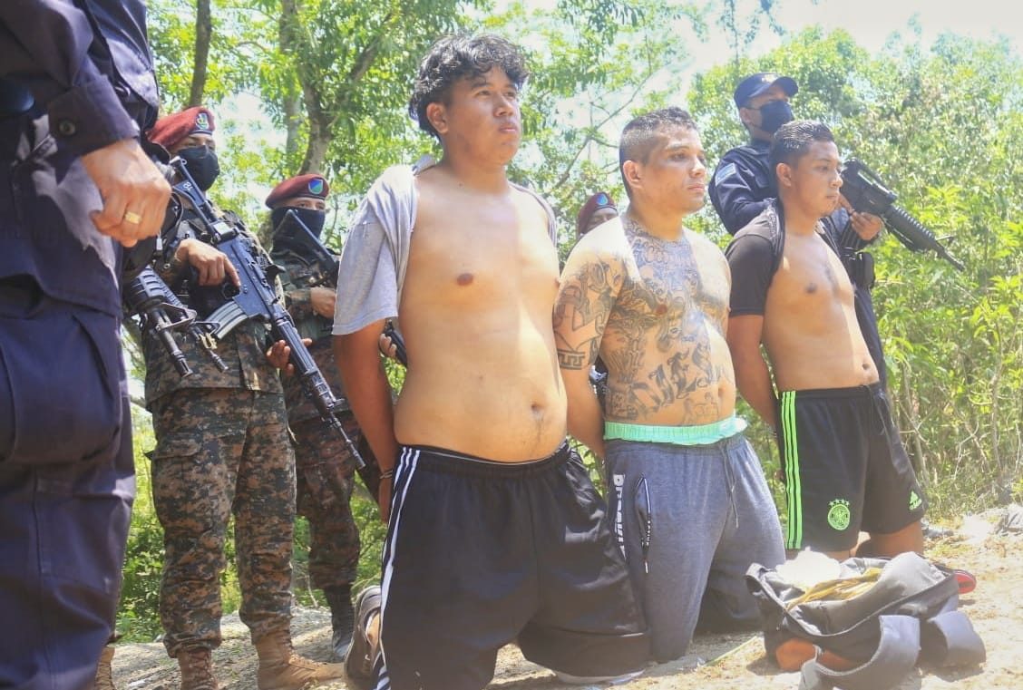 Ministro de Seguridad: "Si se comportan como terroristas, serán tratados como terroristas"