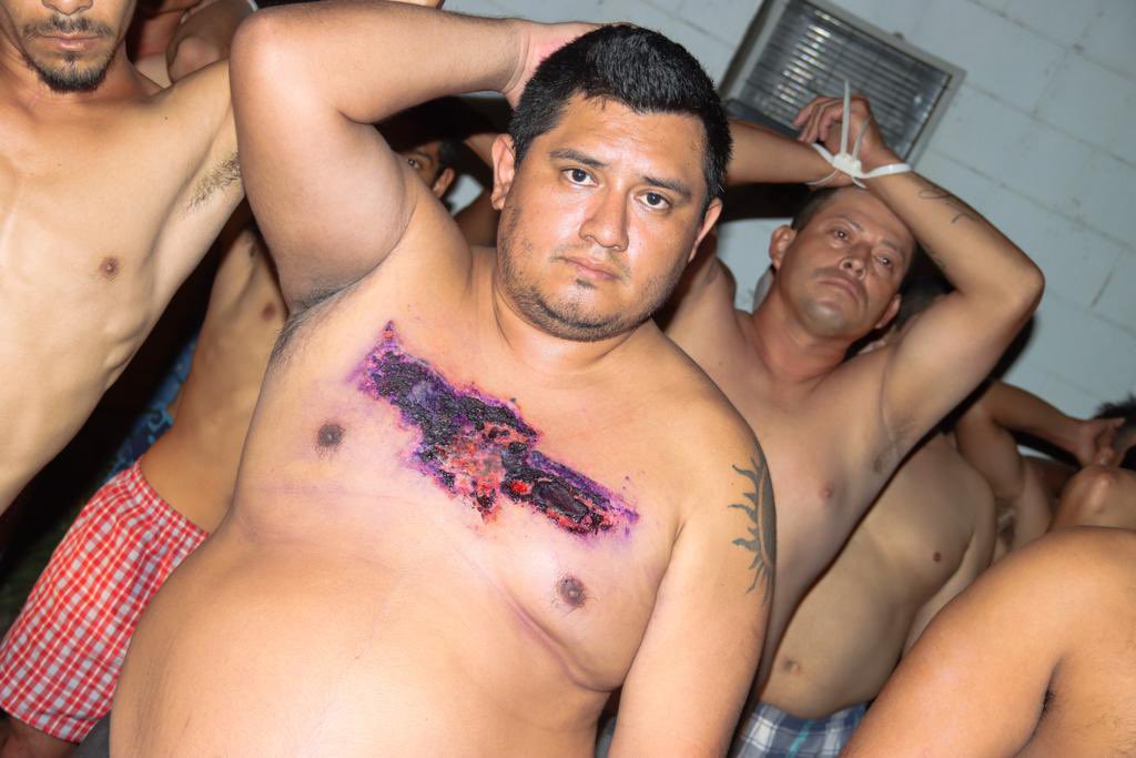 Pandilleros queman sus tatuajes en su intento por escapar de la justicia