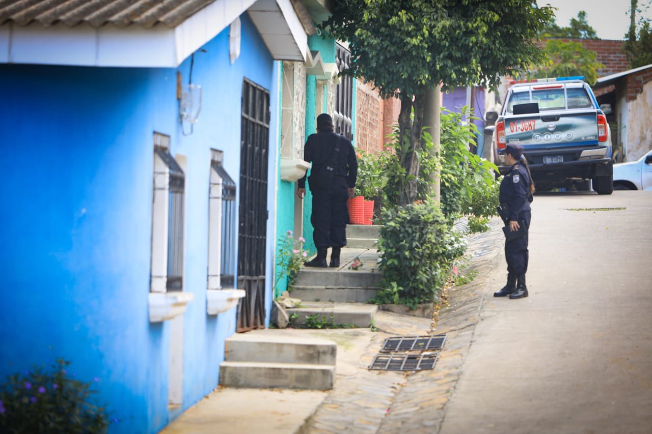 Los asesinos de tres policías en Santa Ana han sido capturados