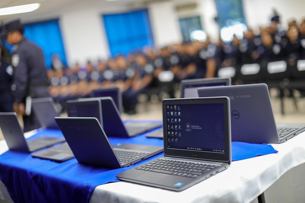 Academia Nacional de Seguridad Pública recibe equipo informático para formación de futuros policías 
