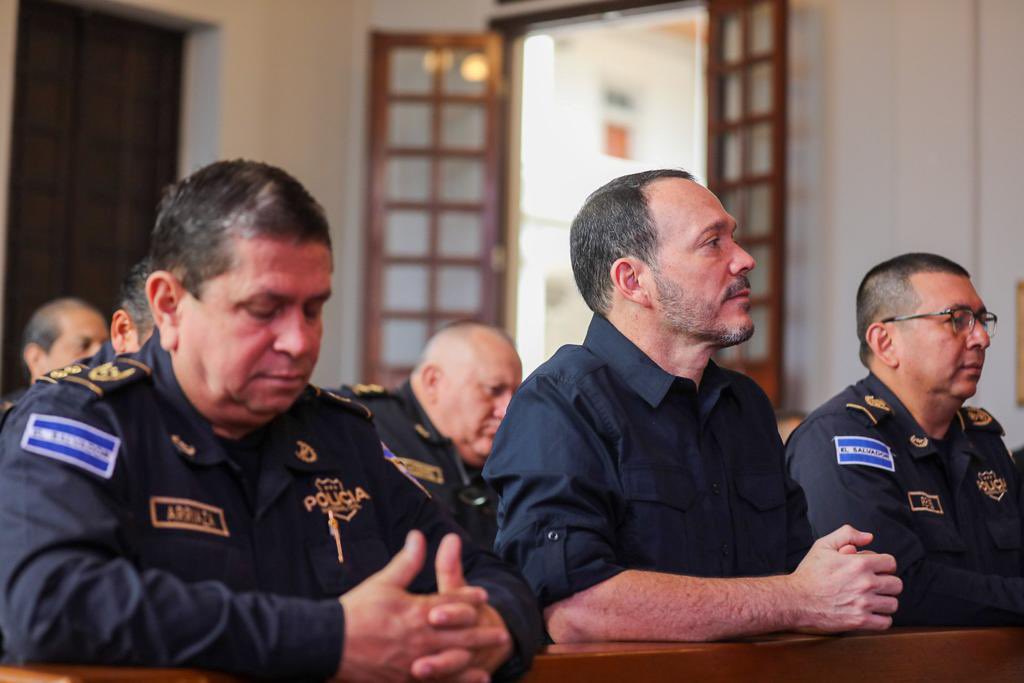 Unidos en oración ante el paso de Tormenta Tropical Julia