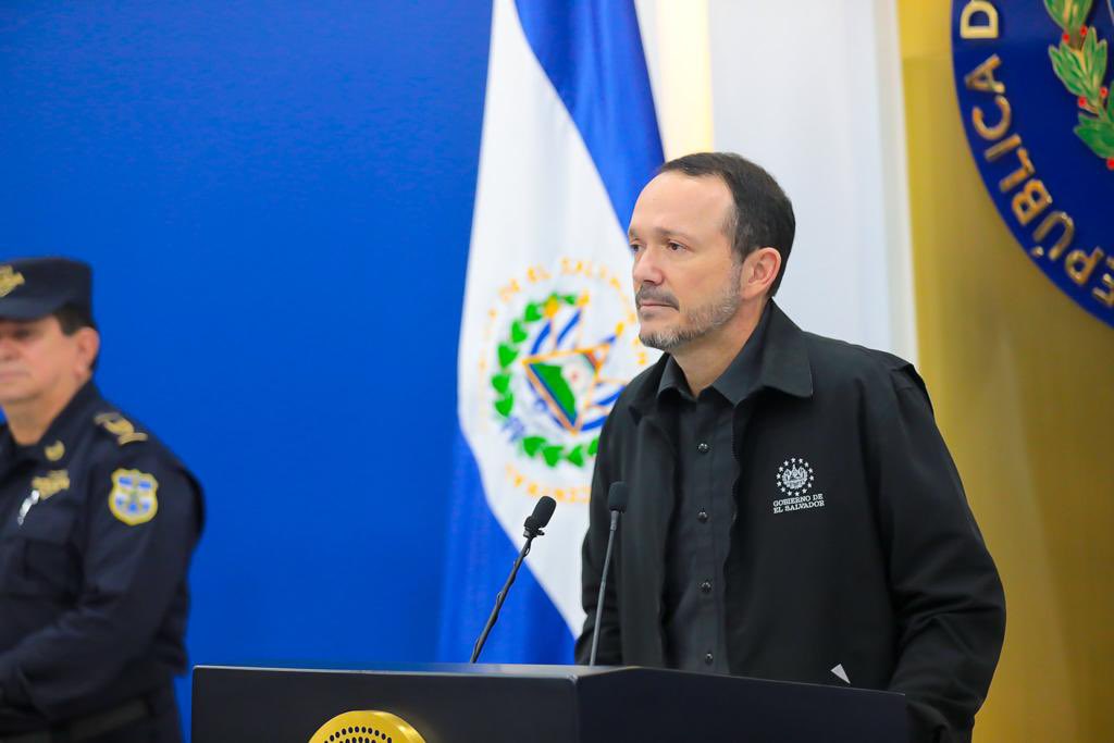 “El Presidente Nayib Bukele, su Gabinete de Seguridad, diputados de la nueva Asamblea y el Órgano Judicial estamos alineados para responderle a los salvadoreños”: Gustavo Villatoro, ministro de Seguridad