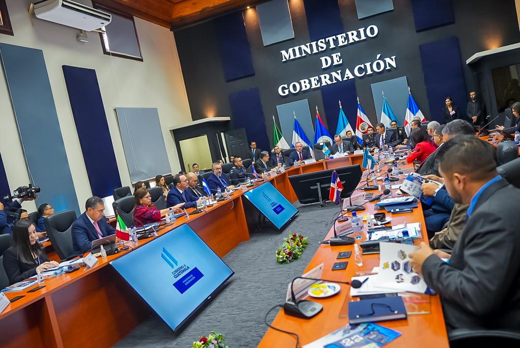 El Salvador compartió exitosa estrategia antipandillas en reunión de ministros de Seguridad de Centroamérica, México y República Dominicana