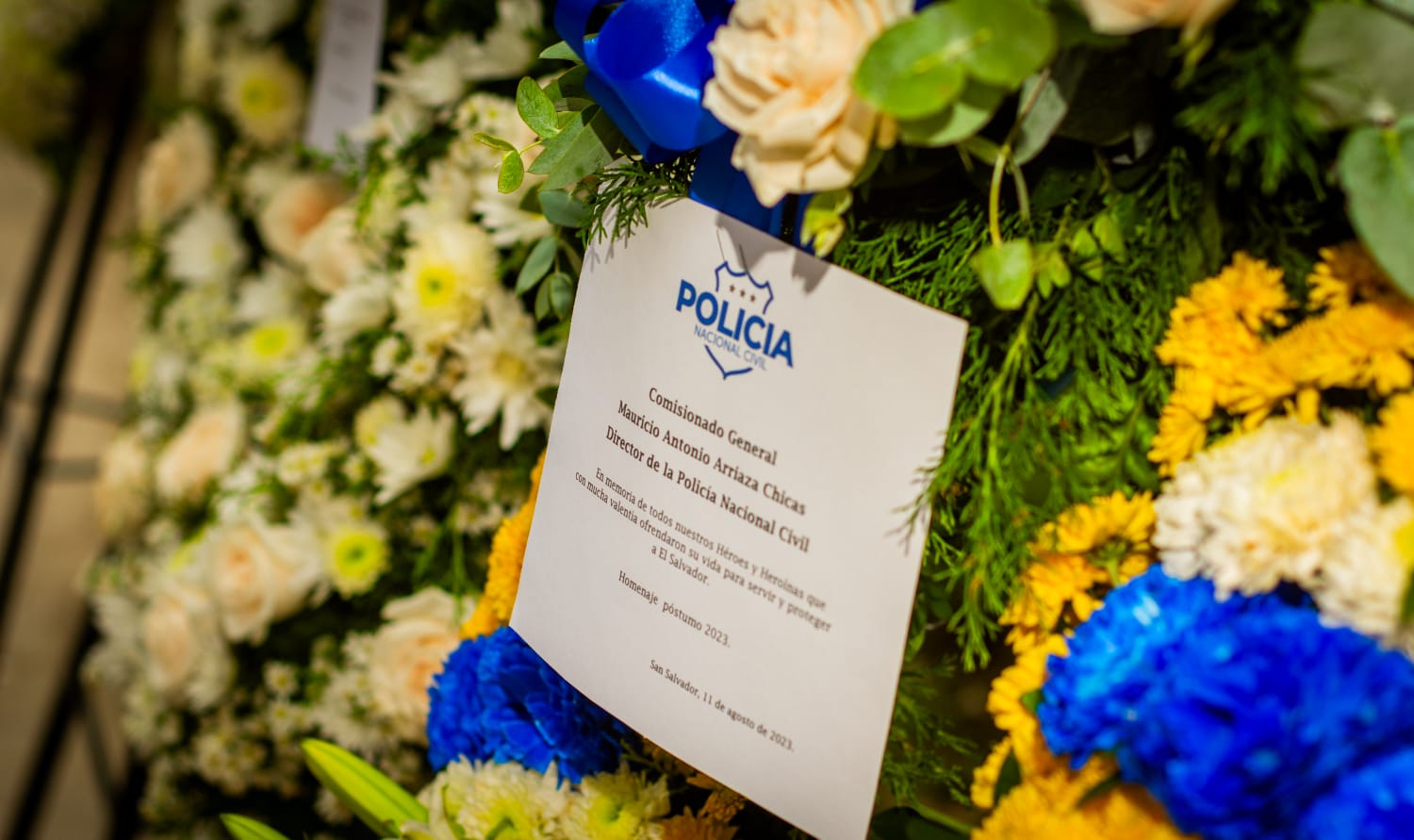 Corporación policial rinde homenaje a personal fallecido en el último año