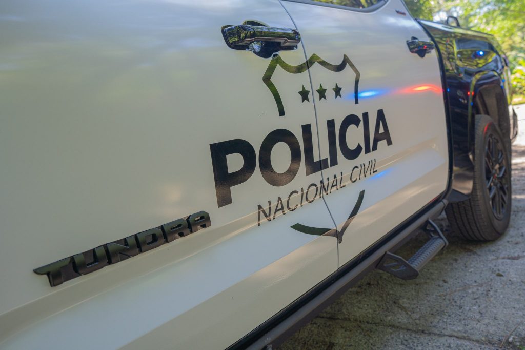 Entregan modernos vehículos a fuerzas especiales de Policía