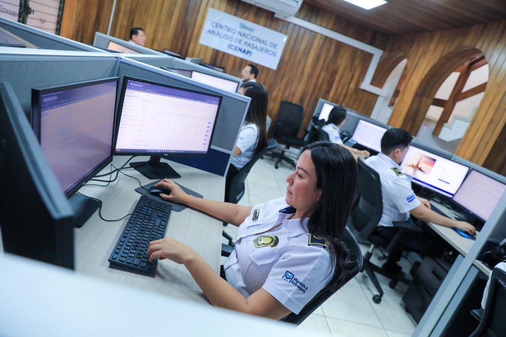 Inauguran Centro Nacional de Análisis de Pasajeros