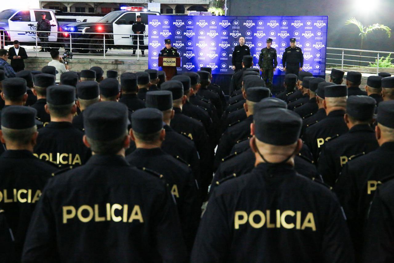 152 nuevos subinspectores de la Policía Nacional Civil como parte del proceso de dignificación policial