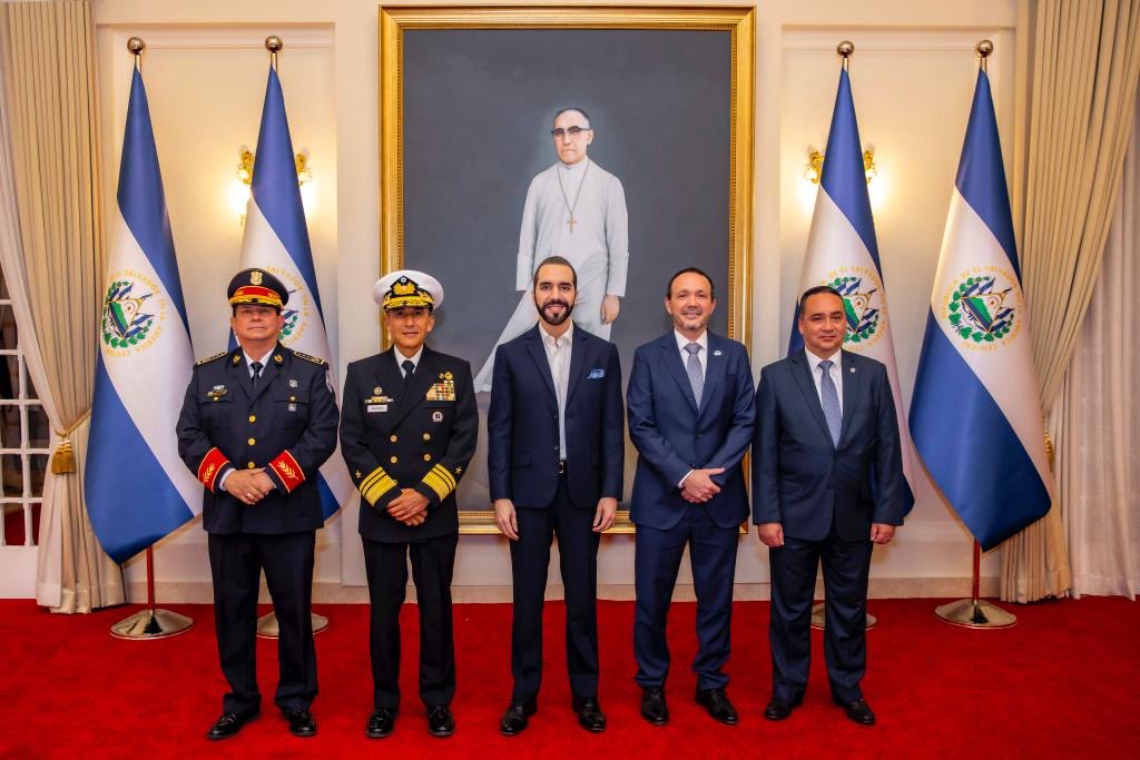 Ministro de Seguridad lamenta fallecimiento del director de la Policía Nacional Civil