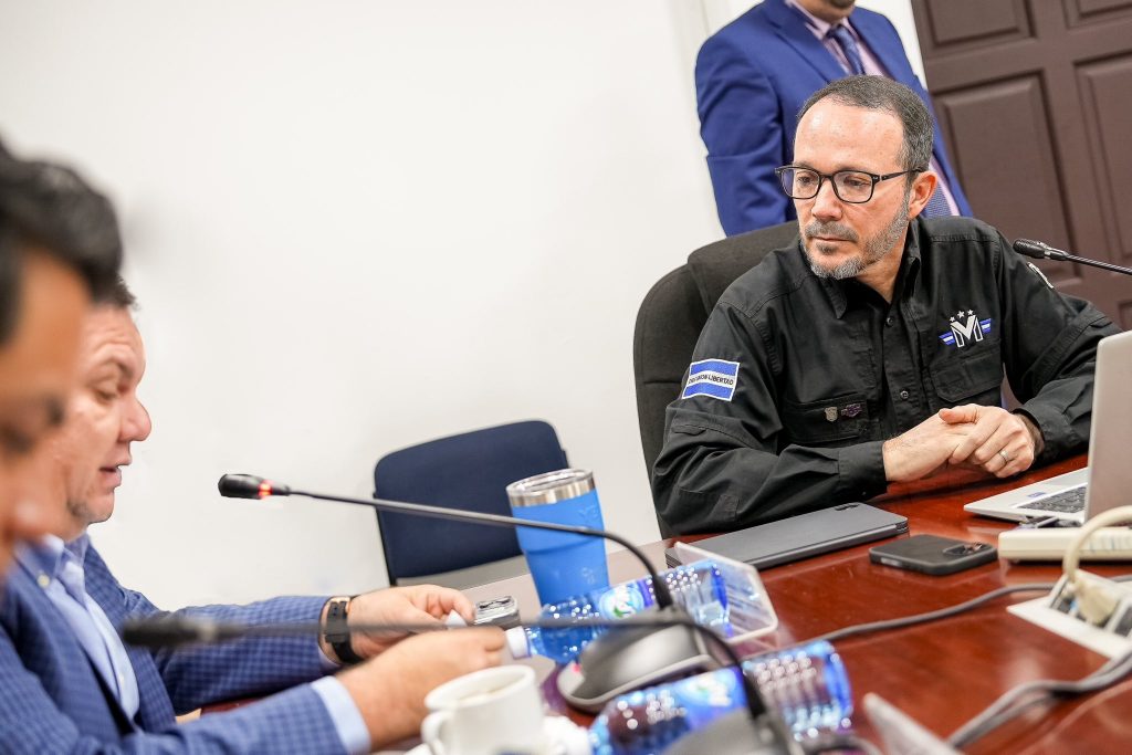 Ministro de Seguridad presentó detalles del presupuesto 2025 en Comisión de Hacienda de la Asamblea Legislativa
