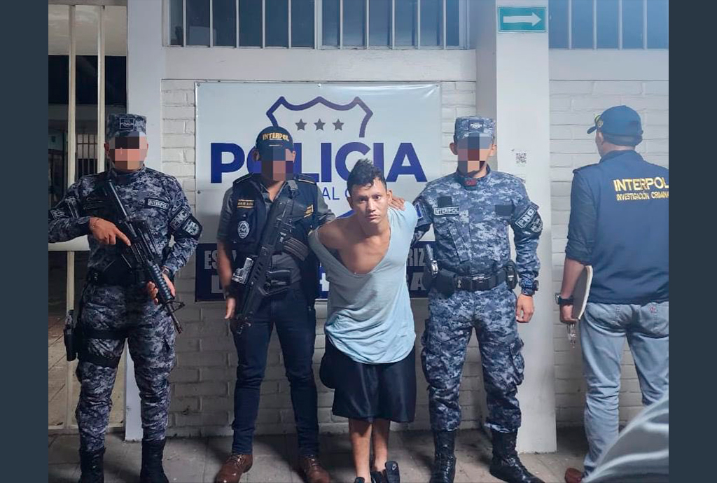 Terrorista deportado enfrentará la justicia