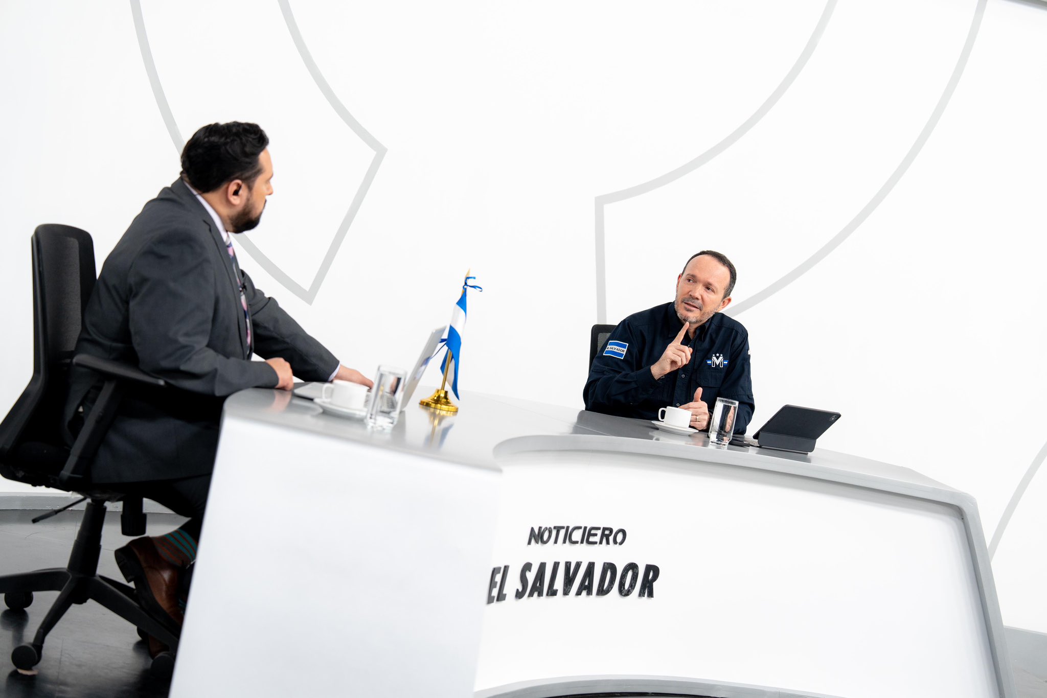 “Cerrar octubre con tan solo 4 homicidios intencionales nos posiciona como el país ejemplo que genera incomodidad a los globalistas”: Gustavo Villatoro