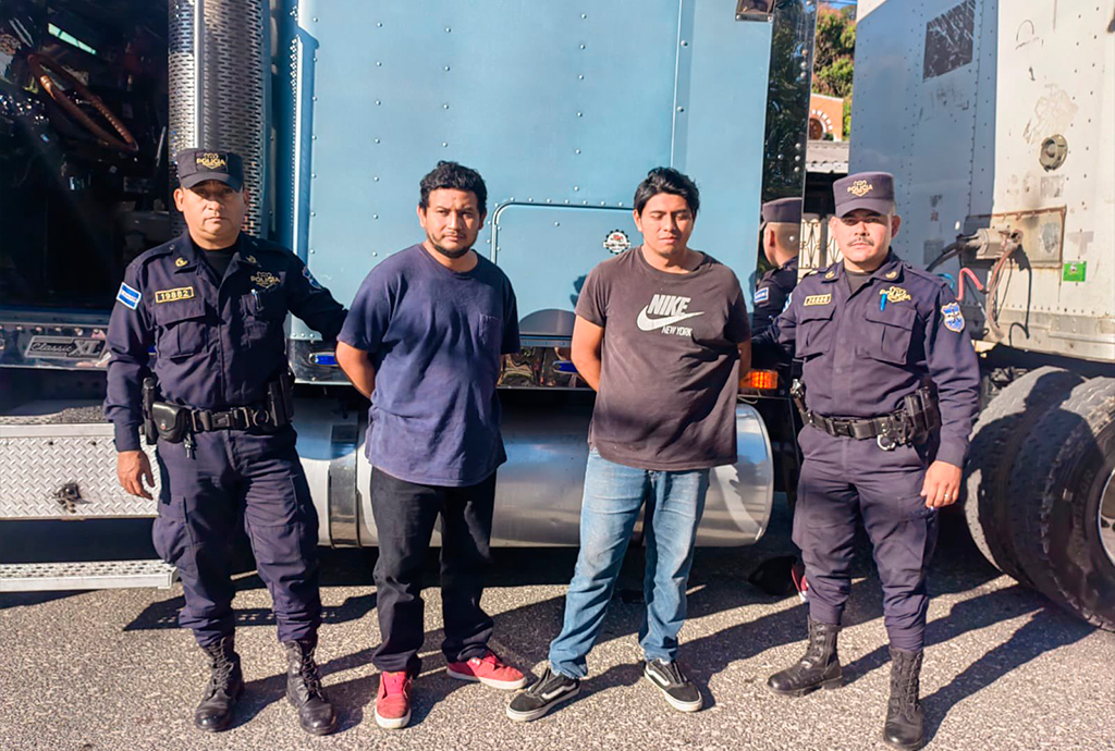 Policía encuentra paquetes con marihuana en cabezal procedente de Guatemala