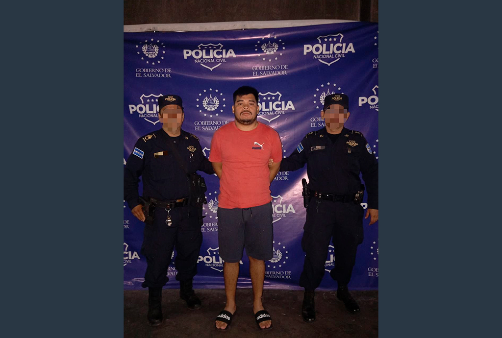Sujeto que abría carros en centros comerciales ya ha sido capturado
