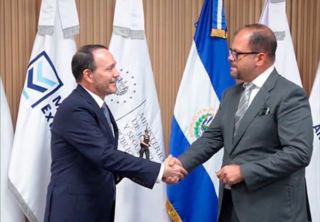 Ministros de Interior y Defensa de Ecuador llegan al país para conocer la estrategia de seguridad que lidera el Presidente Nayib Bukele