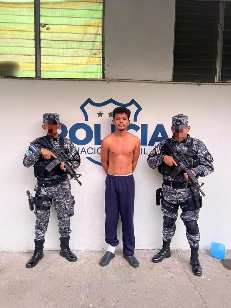 Tres pandilleros capturados luego de llegar deportados de Estados Unidos