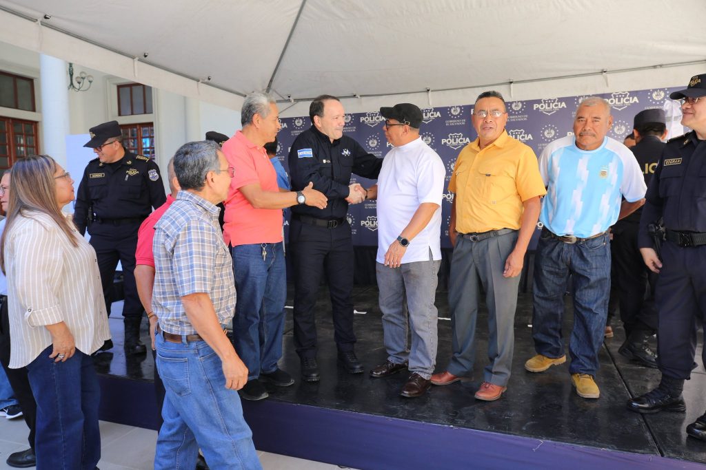 Reconocen labor de veteranos de la Policía Nacional Civil