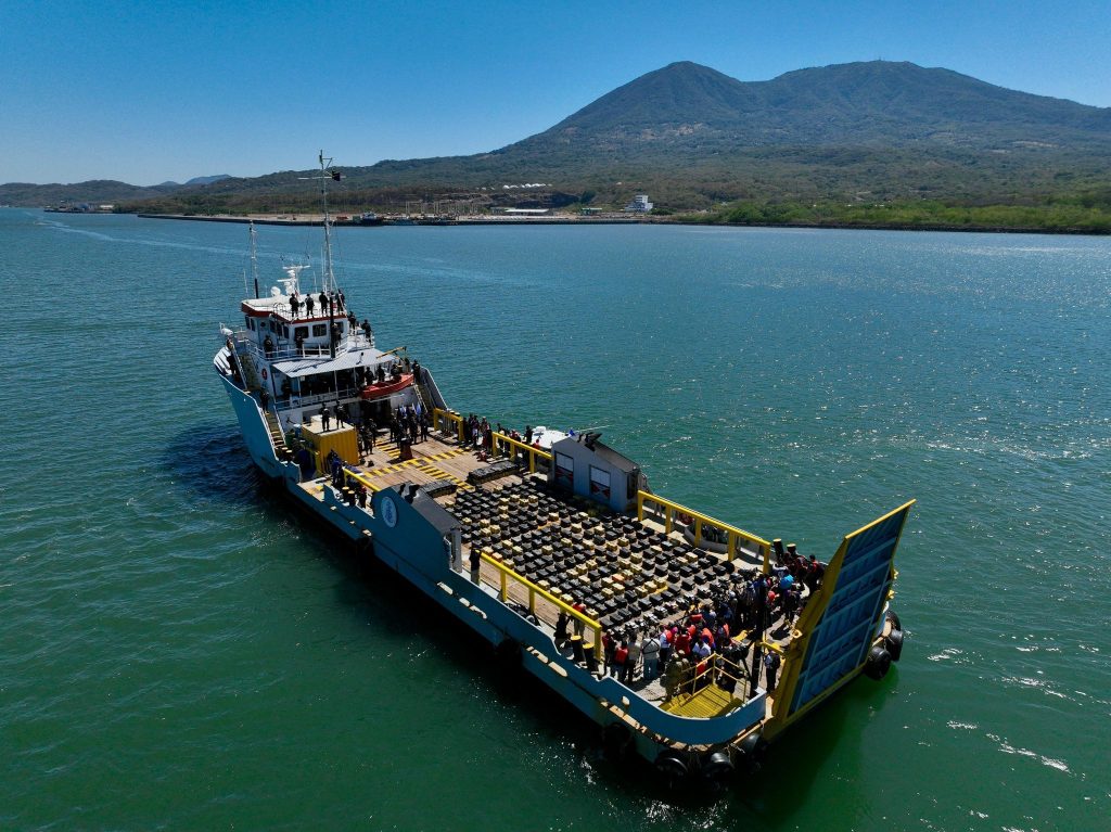 Gabinete de Seguridad Ampliado presenta más de 6 toneladas de droga, el decomiso más grande en la historia del país