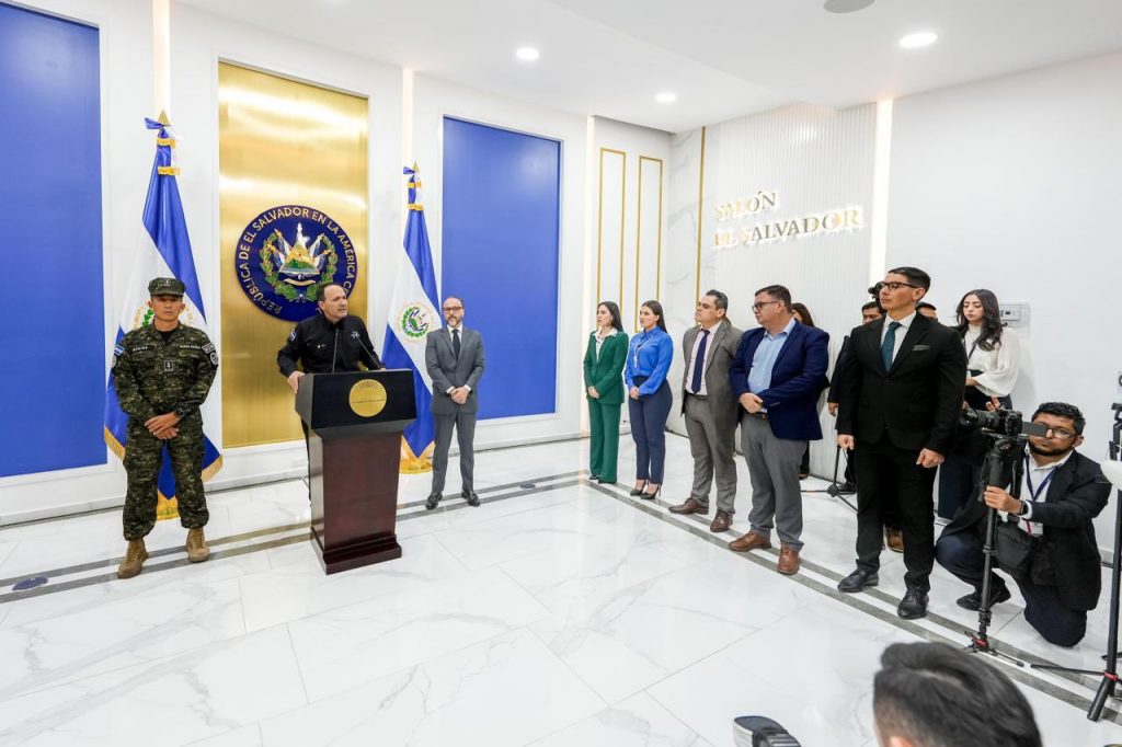 Gabinete de Seguridad pide a la Asamblea Legislativa reformar la Constitución para aplicar cadena perpetua a homicidas, violadores y terroristas