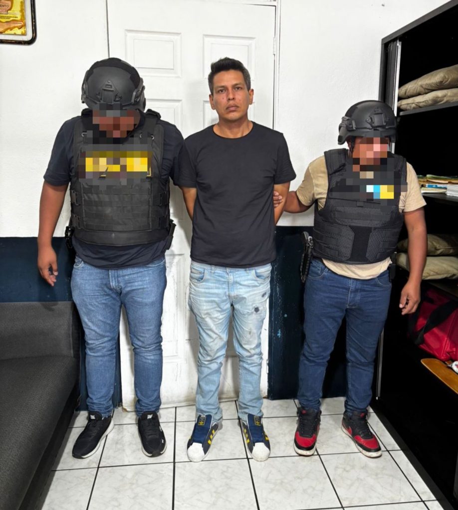 México captura a pandillero y lo entrega a El Salvador para que pague sus crímenes