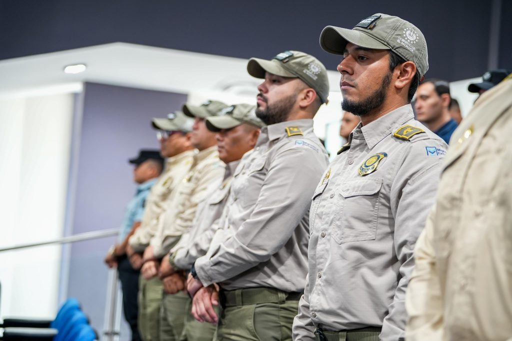 Estados Unidos y El Salvador clausuran cursos de formación para equipos STORM y oficiales migratorios 