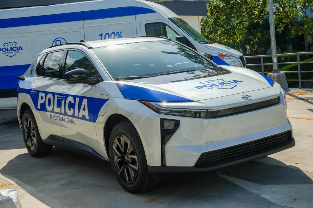 Policía Nacional Civil inicia una nueva etapa innovando en patrullas y vehículos eléctricos